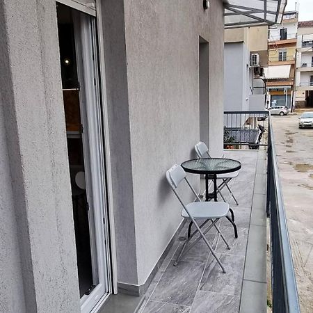 Central Luxury Studio Apartment Ioannina Exterior photo