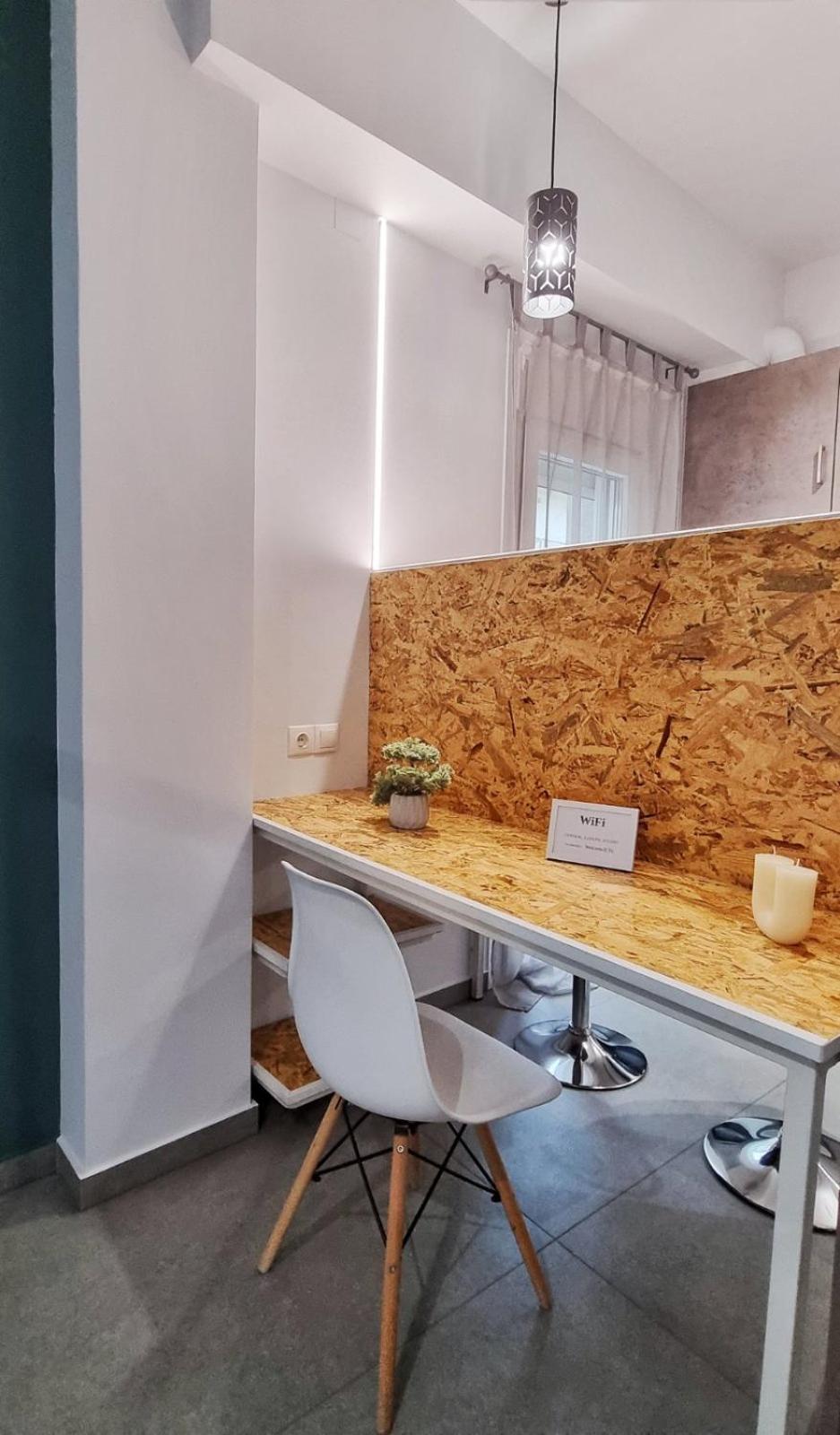 Central Luxury Studio Apartment Ioannina Exterior photo